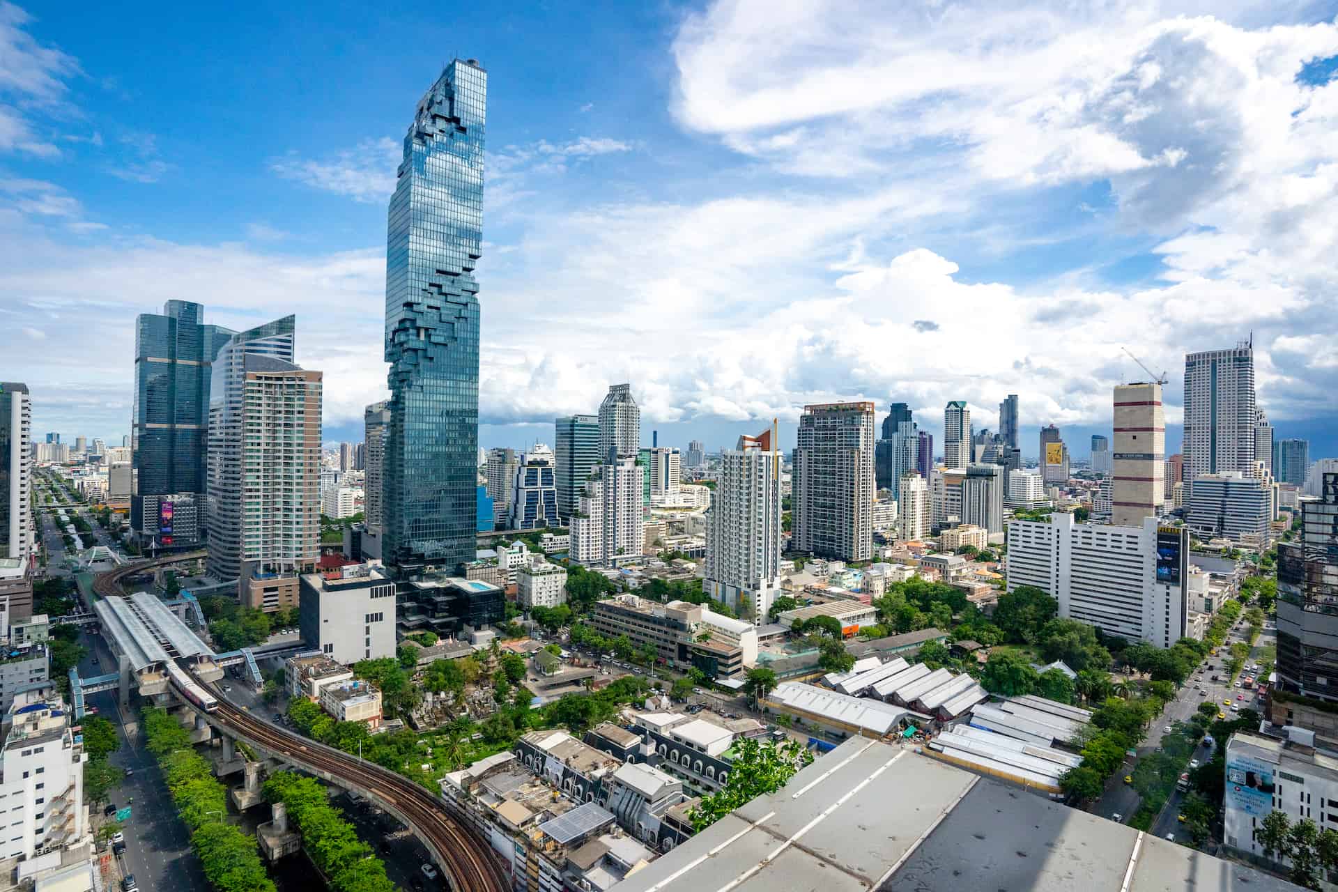 silom silom