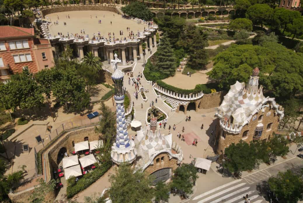 Billet coupe-file avec la visite guidée du parc Güell