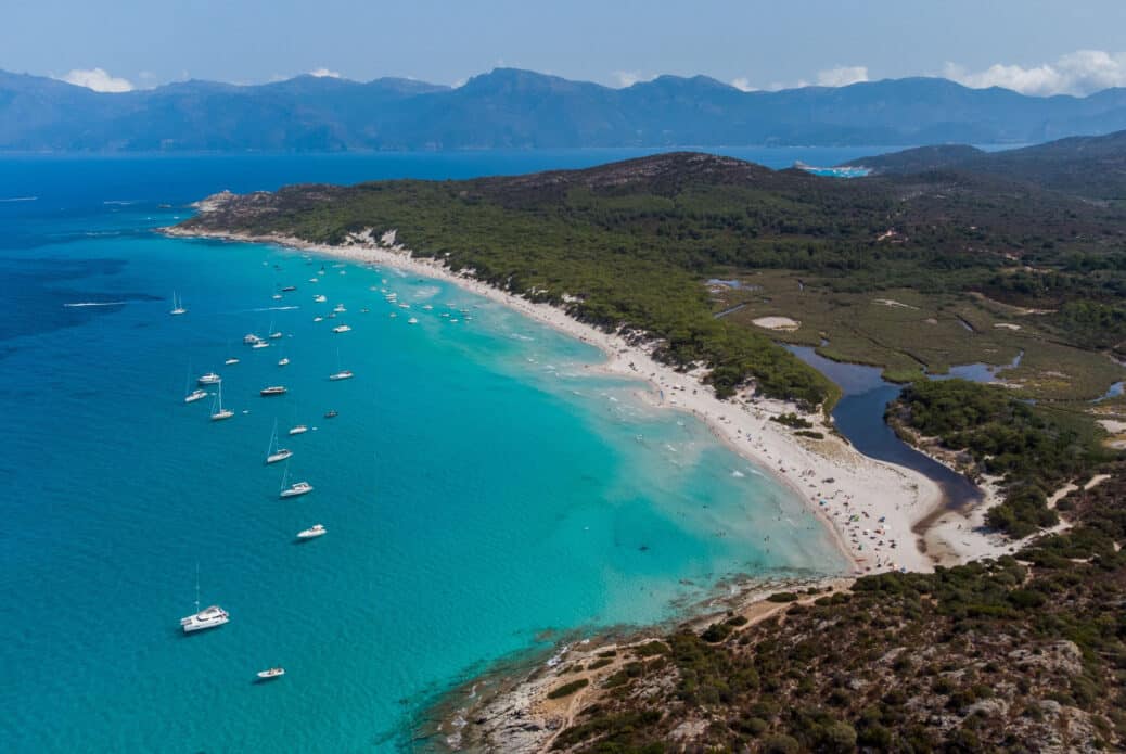 Catamaran vers le désert des Agriates et le Cap Corse
