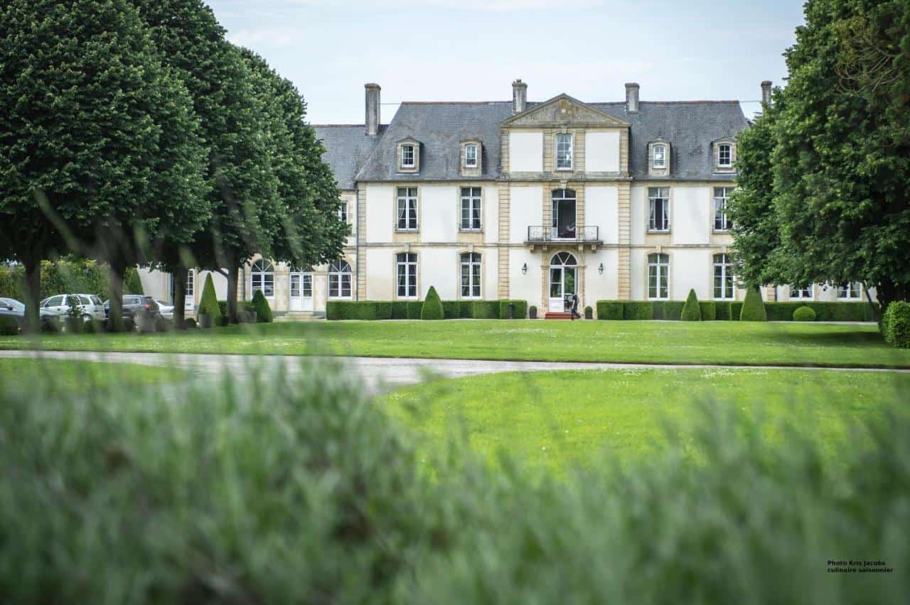 grand hotel chateau de sully où dormir pour visiter les plages du débarquement chateau de sully