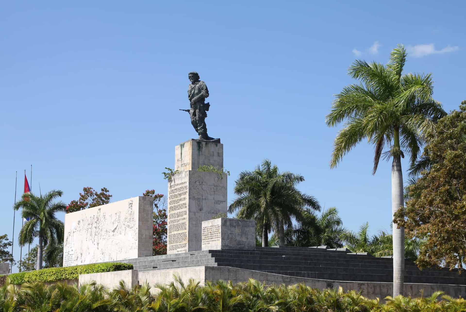 santa clara che guevara mausolee santa clara che guevara mausolee