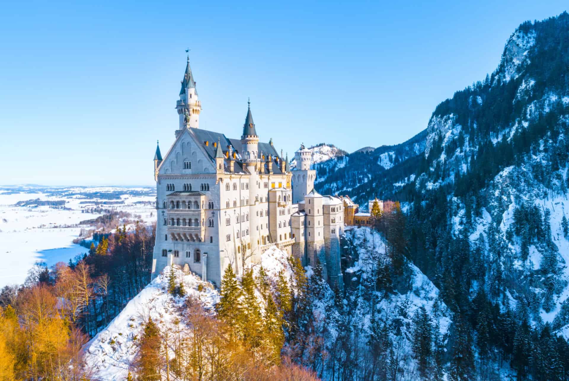 Neuschwanstein chateau Neuschwanstein chateau