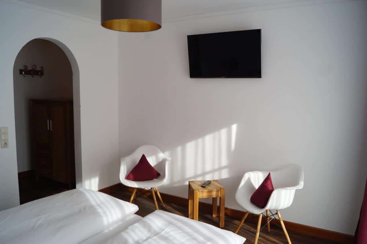 hotel garni hotel garni