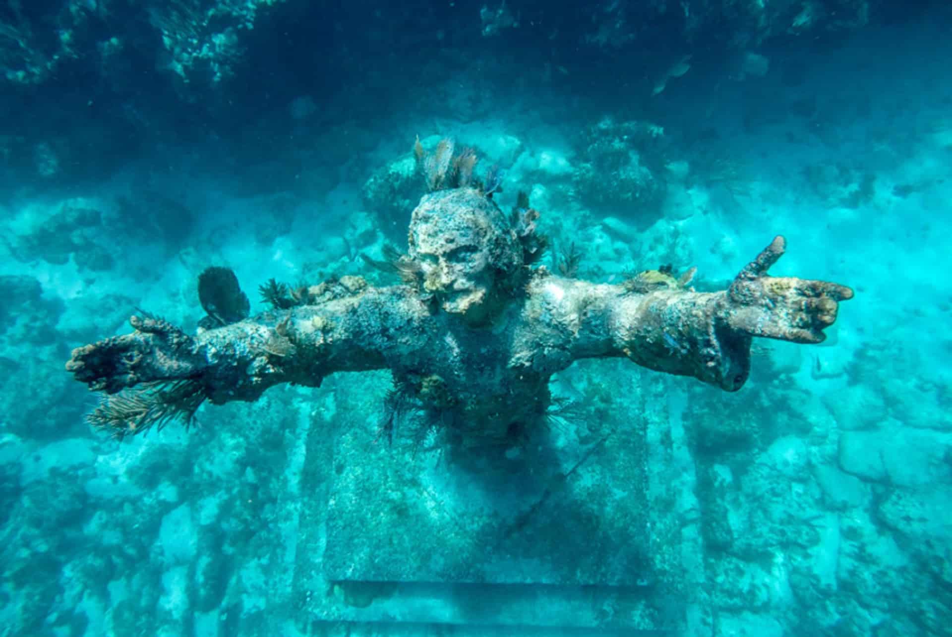 statue du Christ des Abysses statue du Christ des Abysses