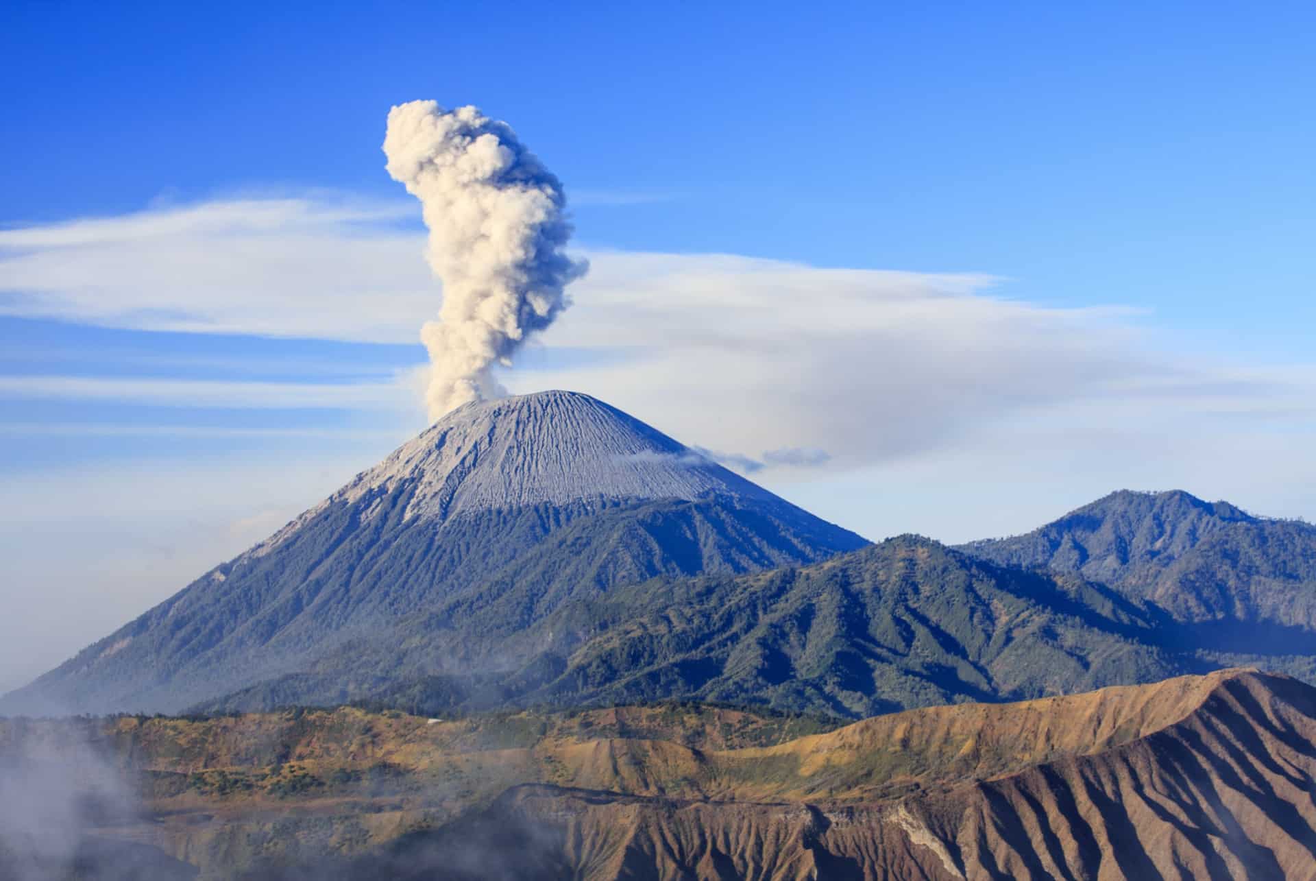mont semeru mont semeru