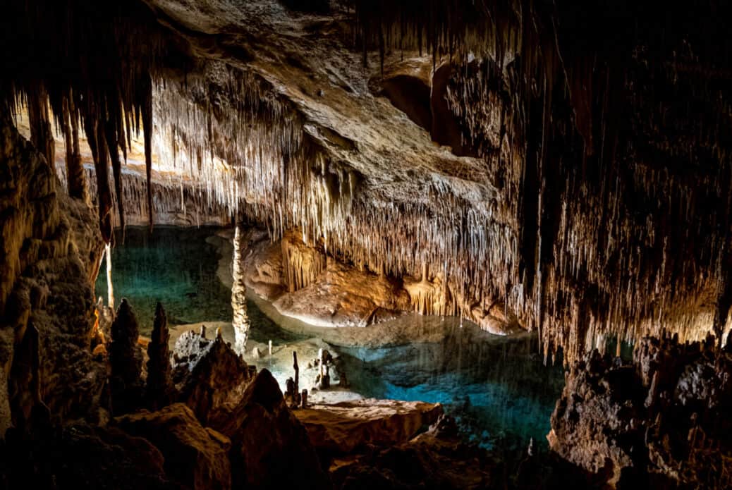 Grottes de Drach et concert classique