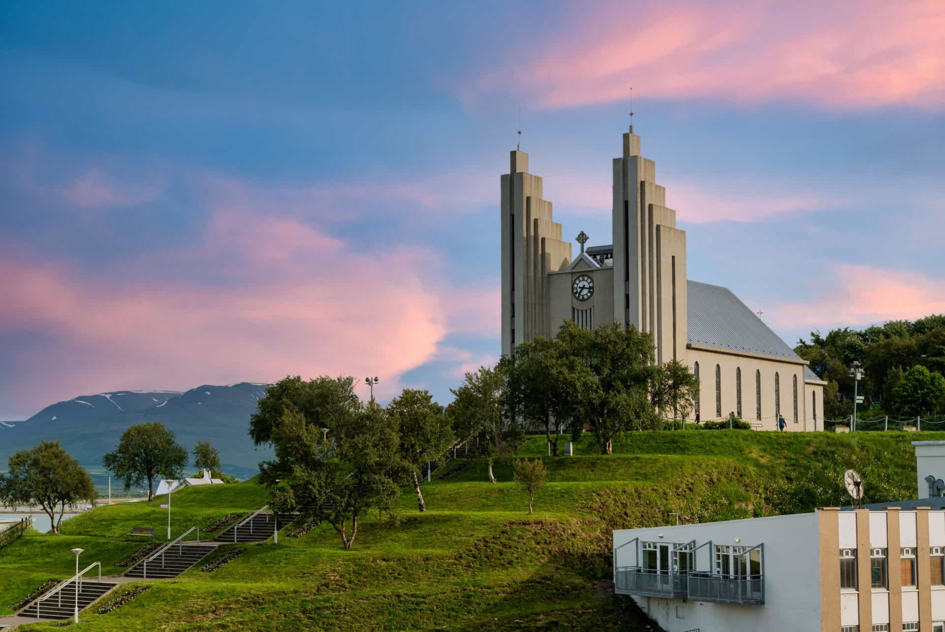 akureyrarkirkja akureyrarkirkja