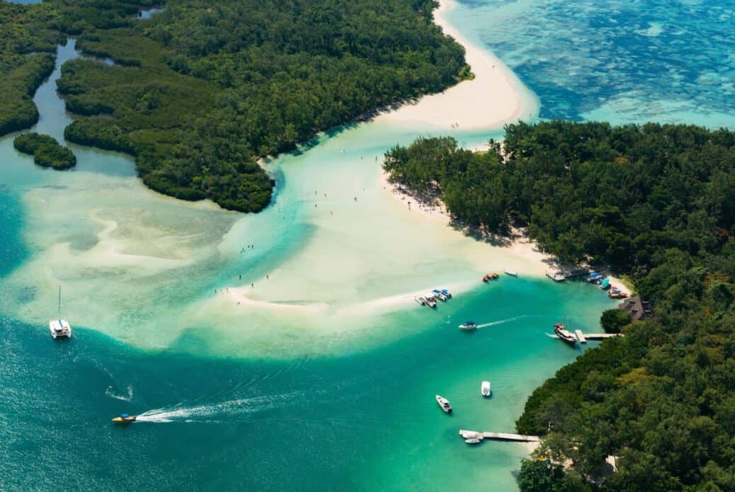 Excursion en catamaran sur l'île aux Cerfs