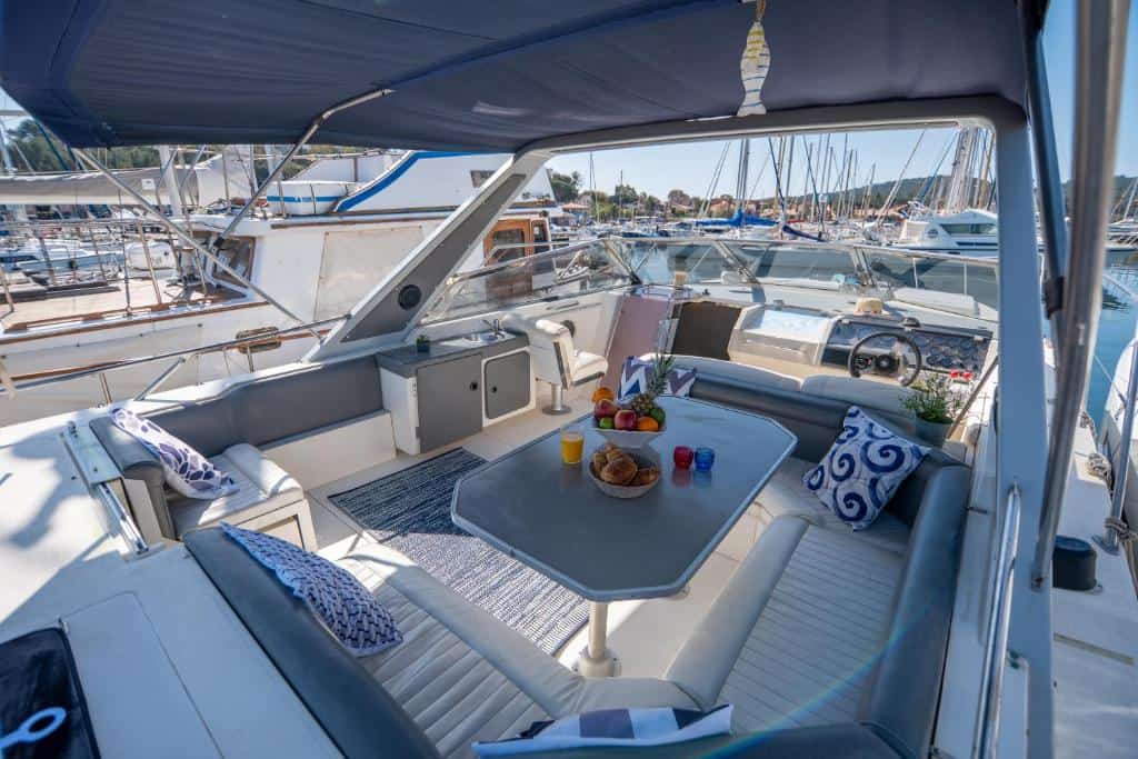 yacht porquerolles