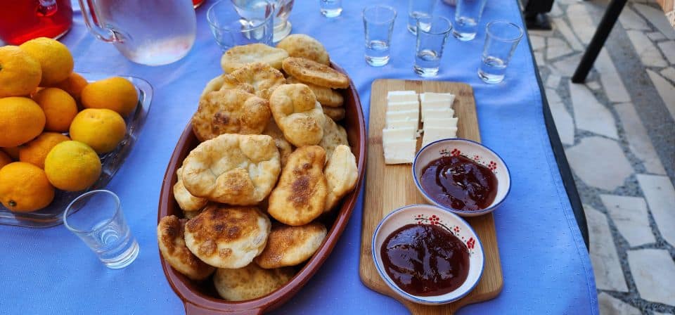 Expérience locale de cours de cuisine et dîner à Ulcinj