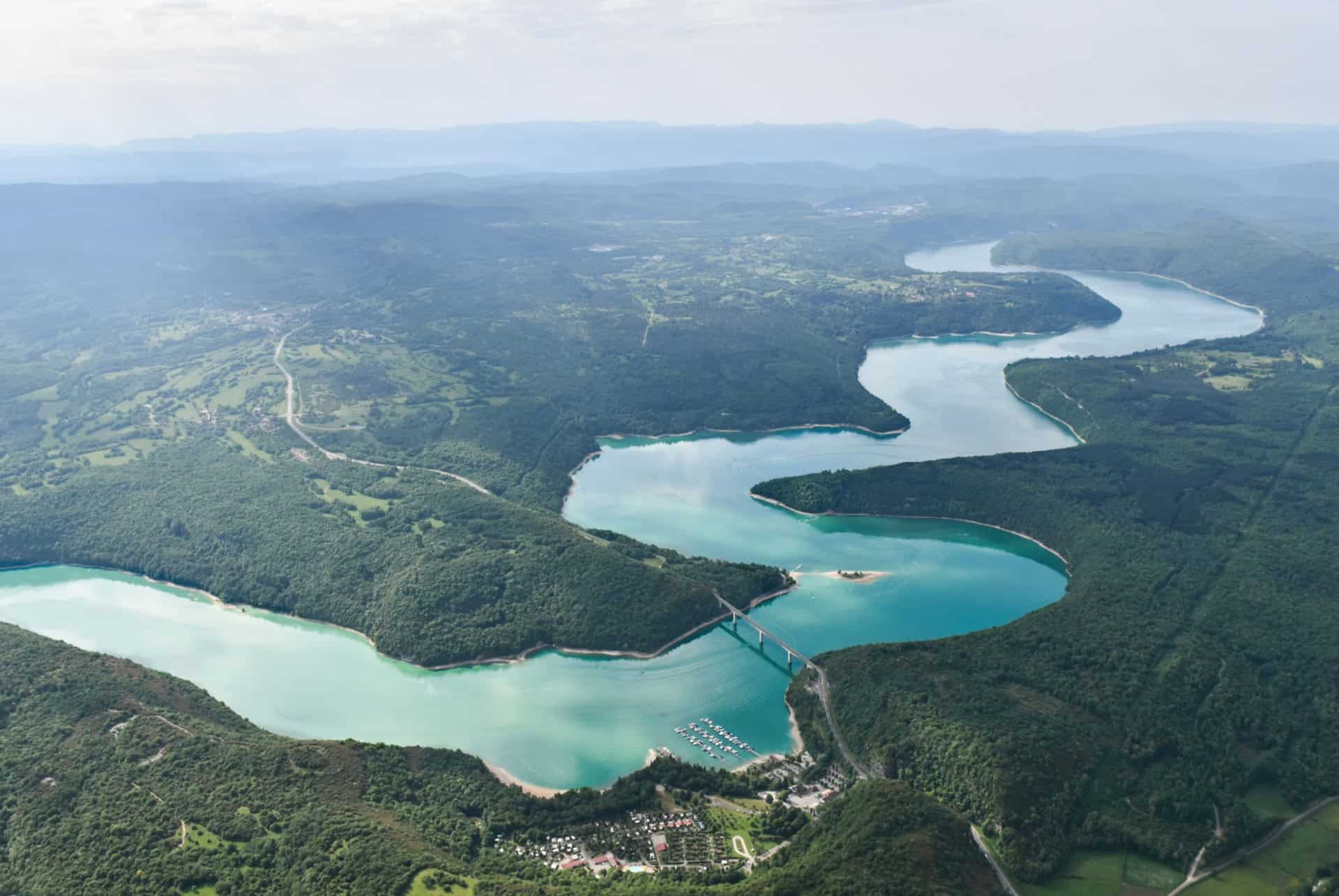 lac de vouglans visiter le jura lac de vouglans visiter le jura