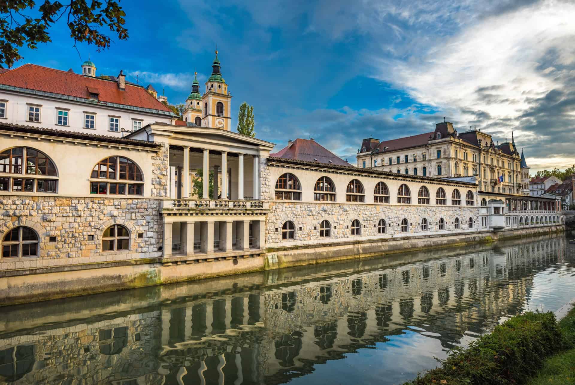 marche central ljubljana marche central ljubljana