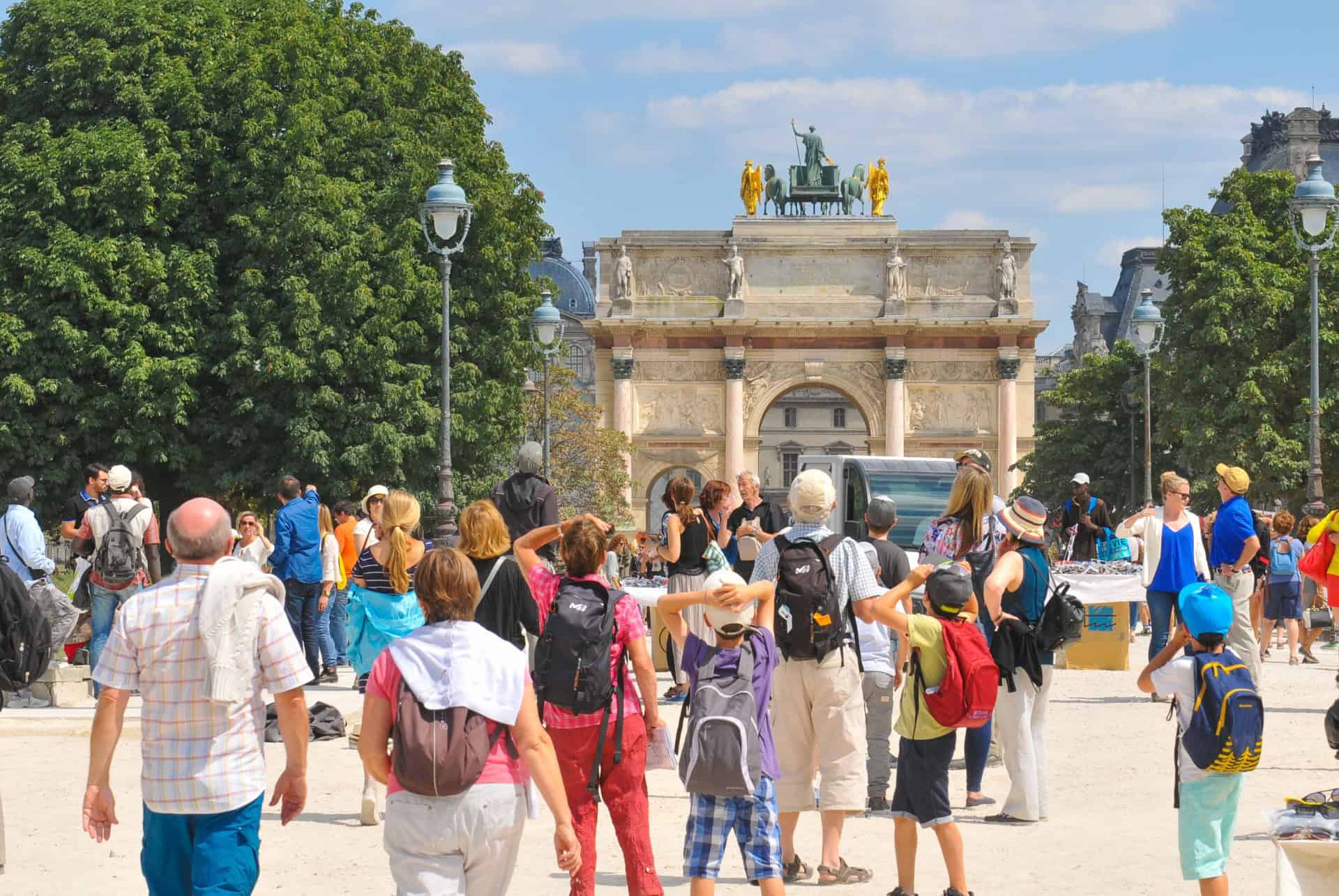 touristes paris touristes paris