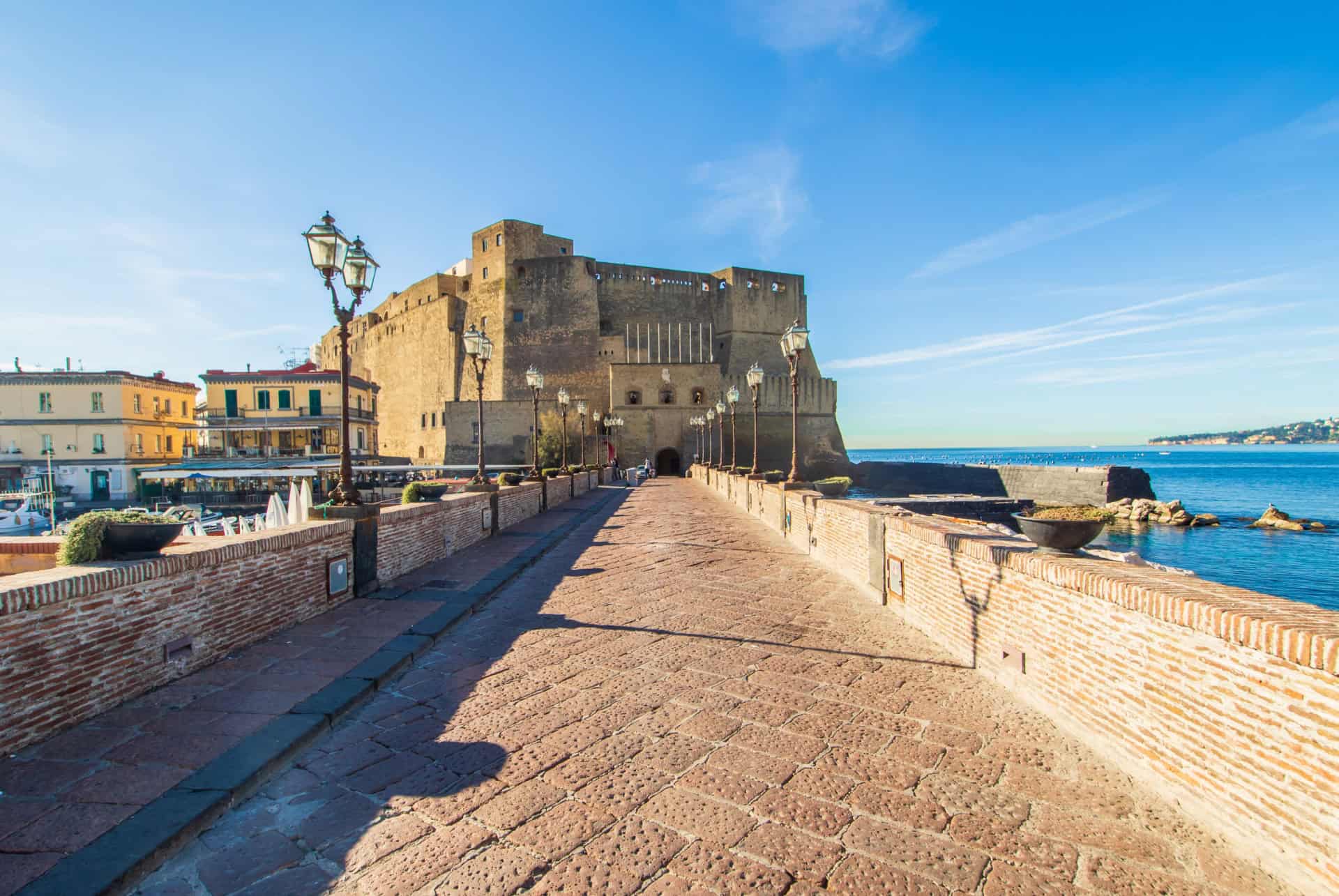 castel dell ovo castel dell ovo