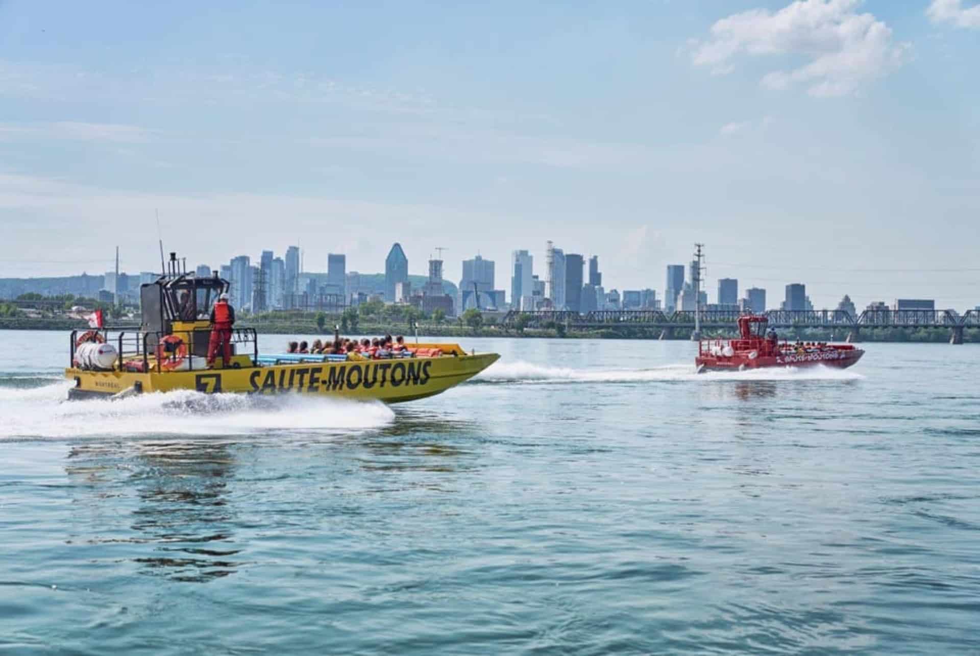 jet boat saute moutons sur le fleuve saint laurent jet boat saute moutons sur le fleuve saint laurent