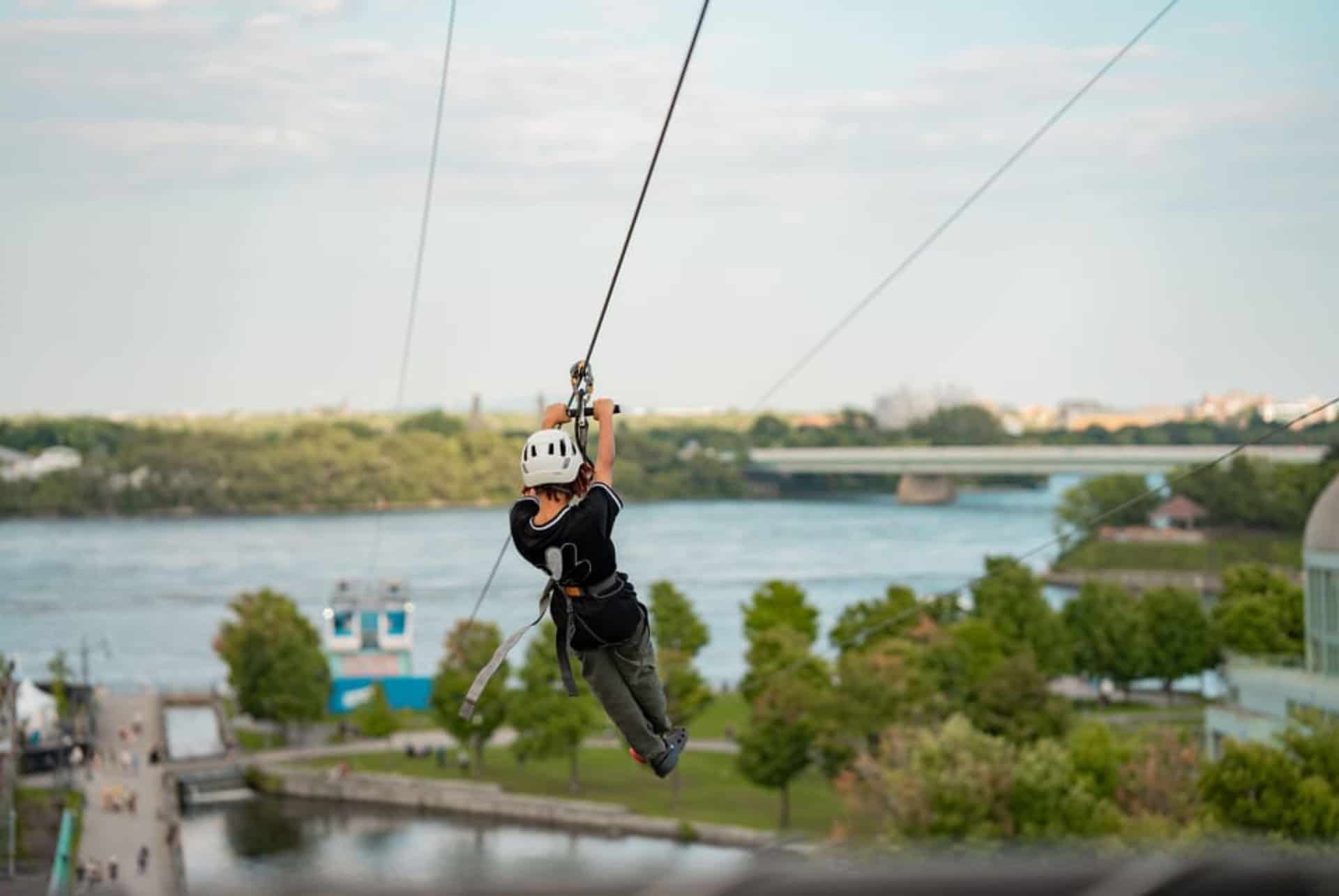 que faire a montreal zipline urbaine que faire a montreal zipline urbaine