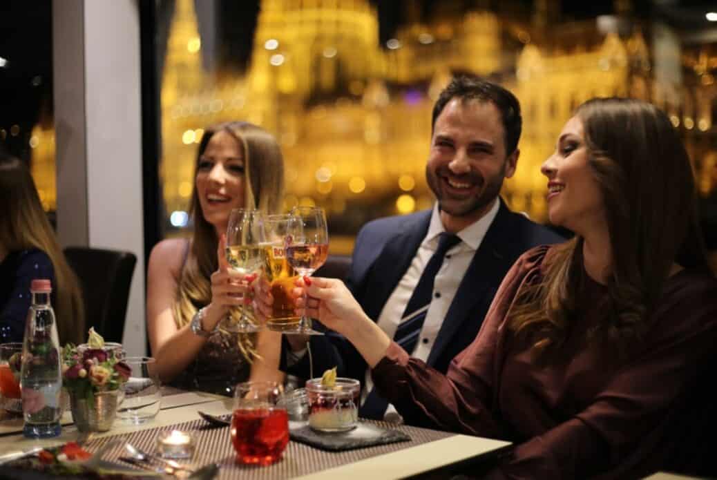 Croisière avec dîner et musique