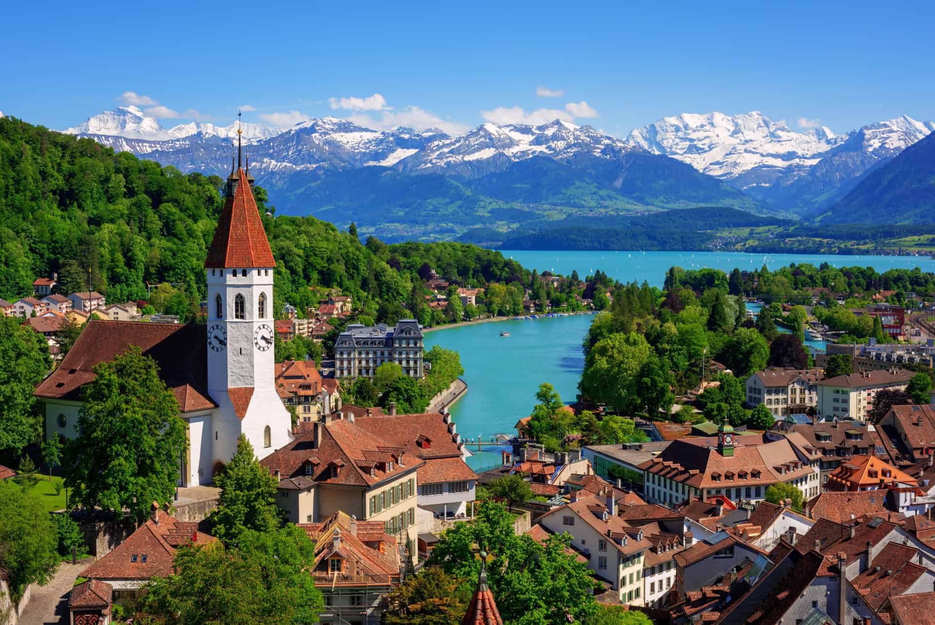 lac de thoune suisse