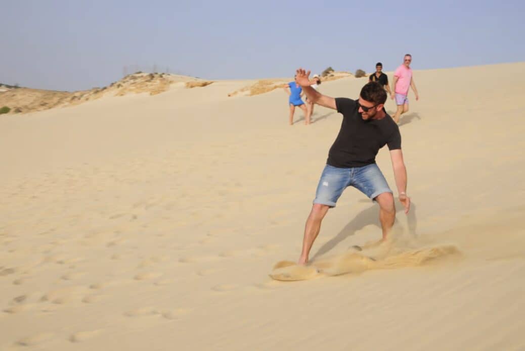 Sandboard et observation des requins et tortues
