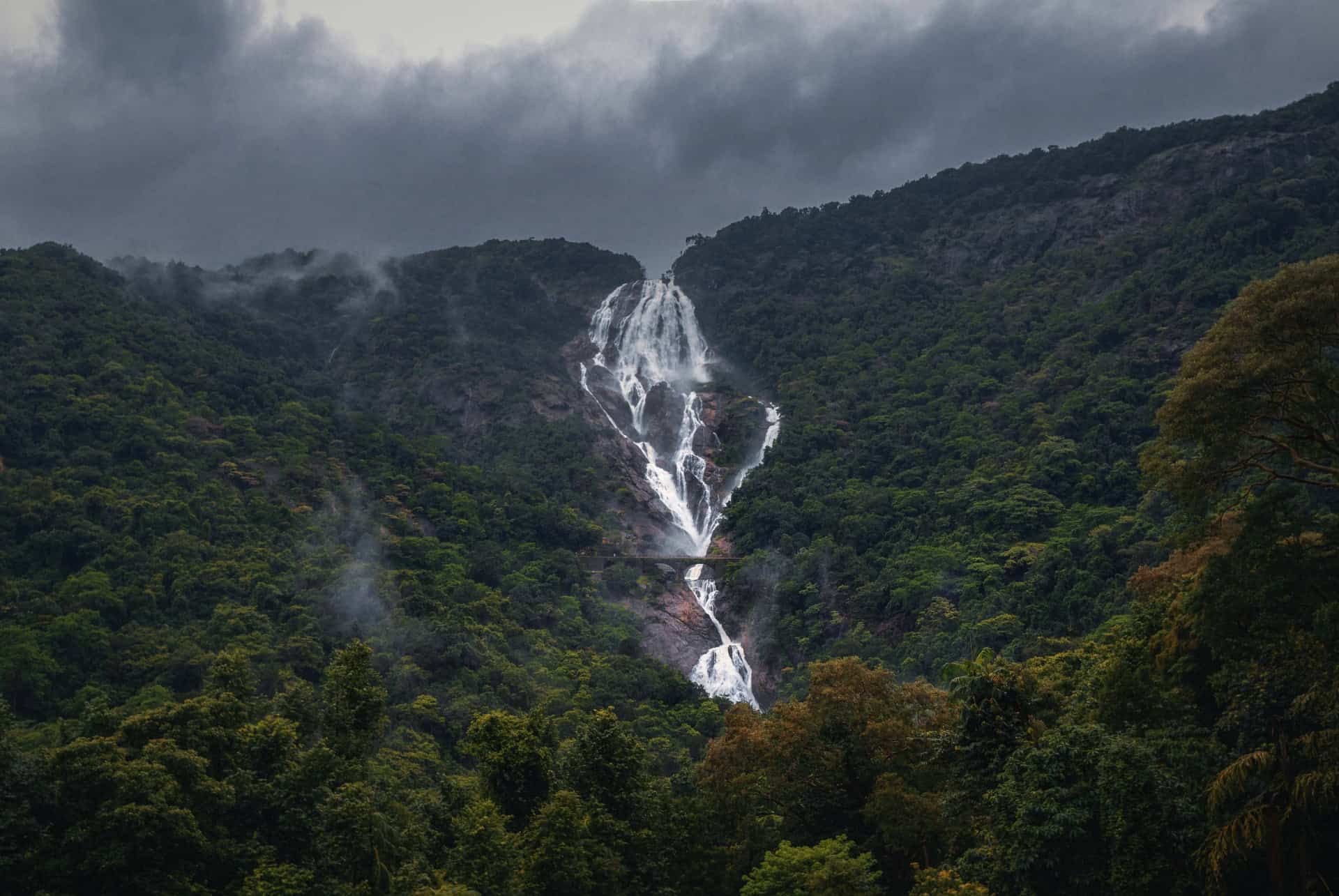 cascade dudhsagar cascade dudhsagar