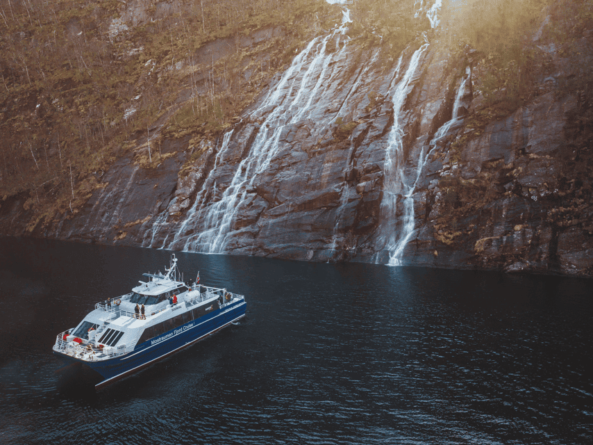 Croisière dans le fjord de Mostraumen