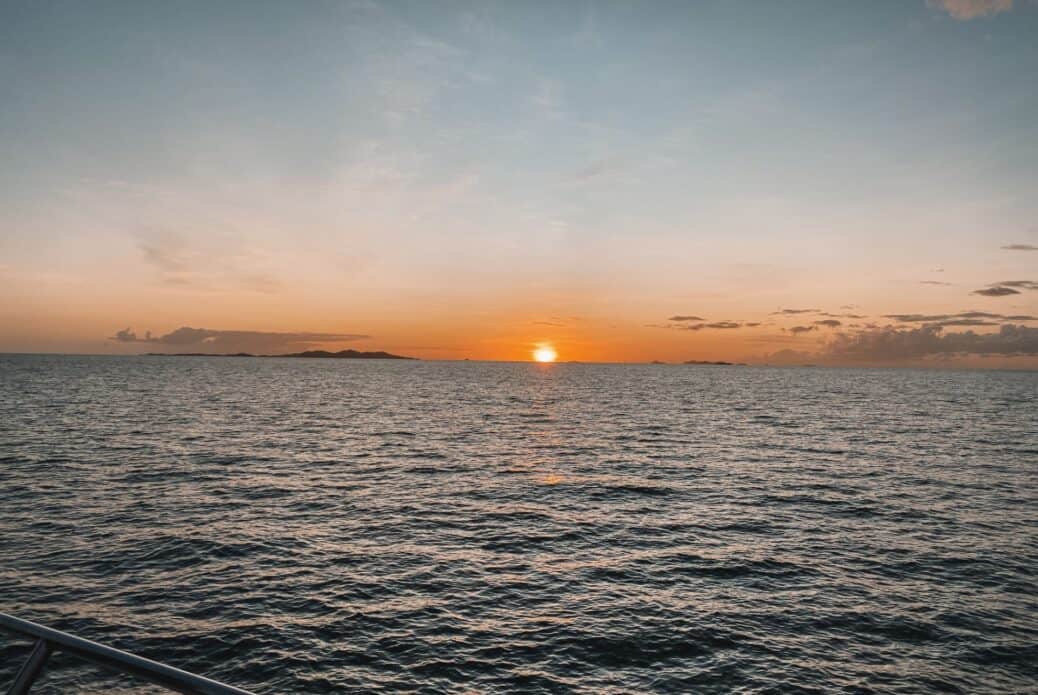 Dîner-croisière au coucher de soleil à Denarau