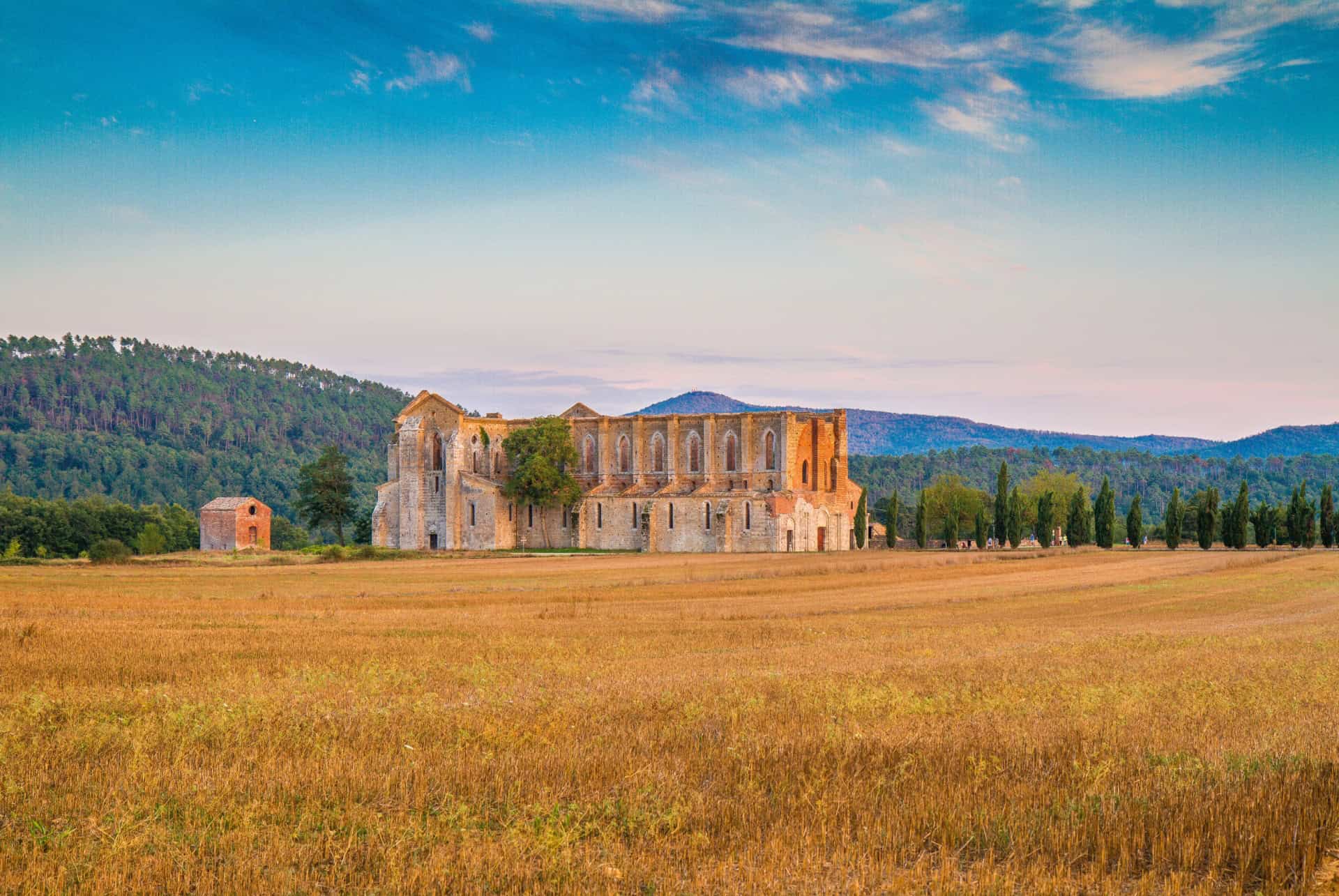 san galgano road trip toscane san galgano road trip toscane