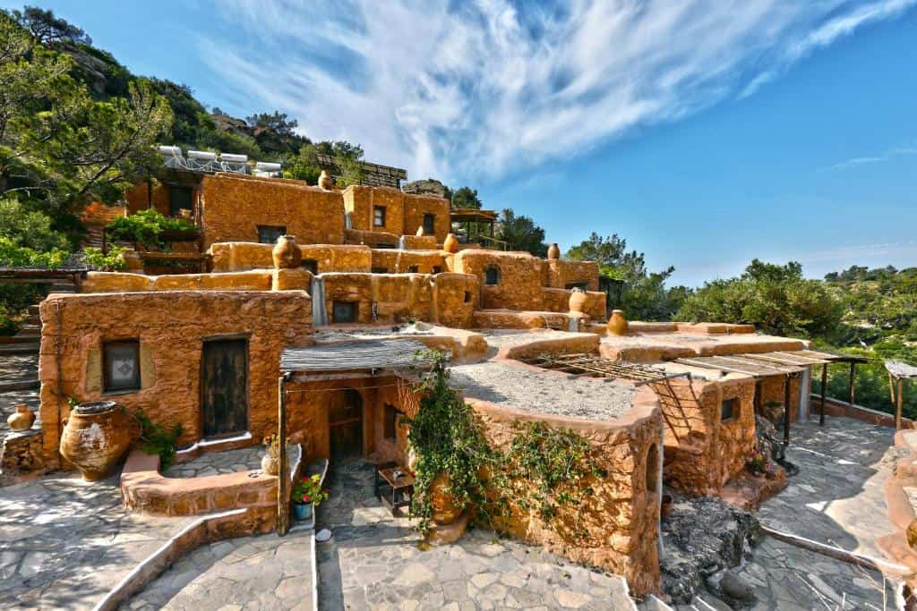 aspros potamos