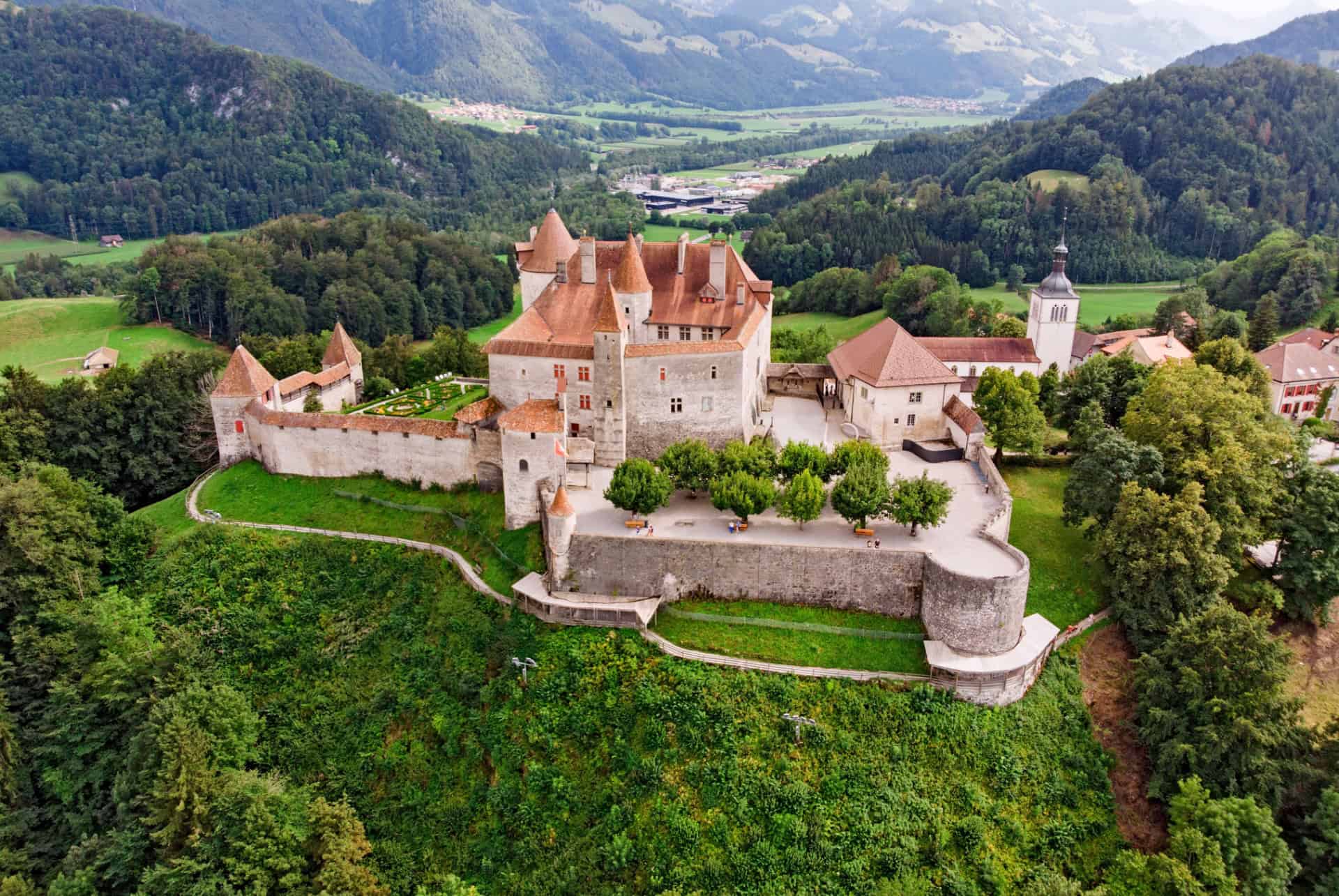 Les plus beaux châteaux en Suisse