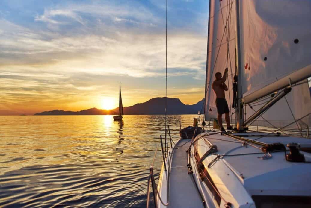 Croisière au coucher du soleil sur l’île de Dia