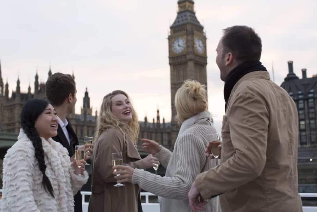 Croisière nocturne sur la Tamise avec apéritif