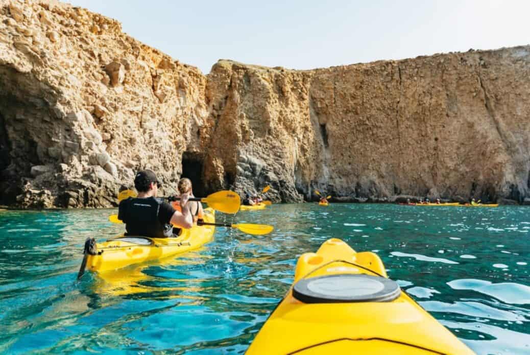 Excursion en kayak sur les plages de Tsigrado et Gerakas