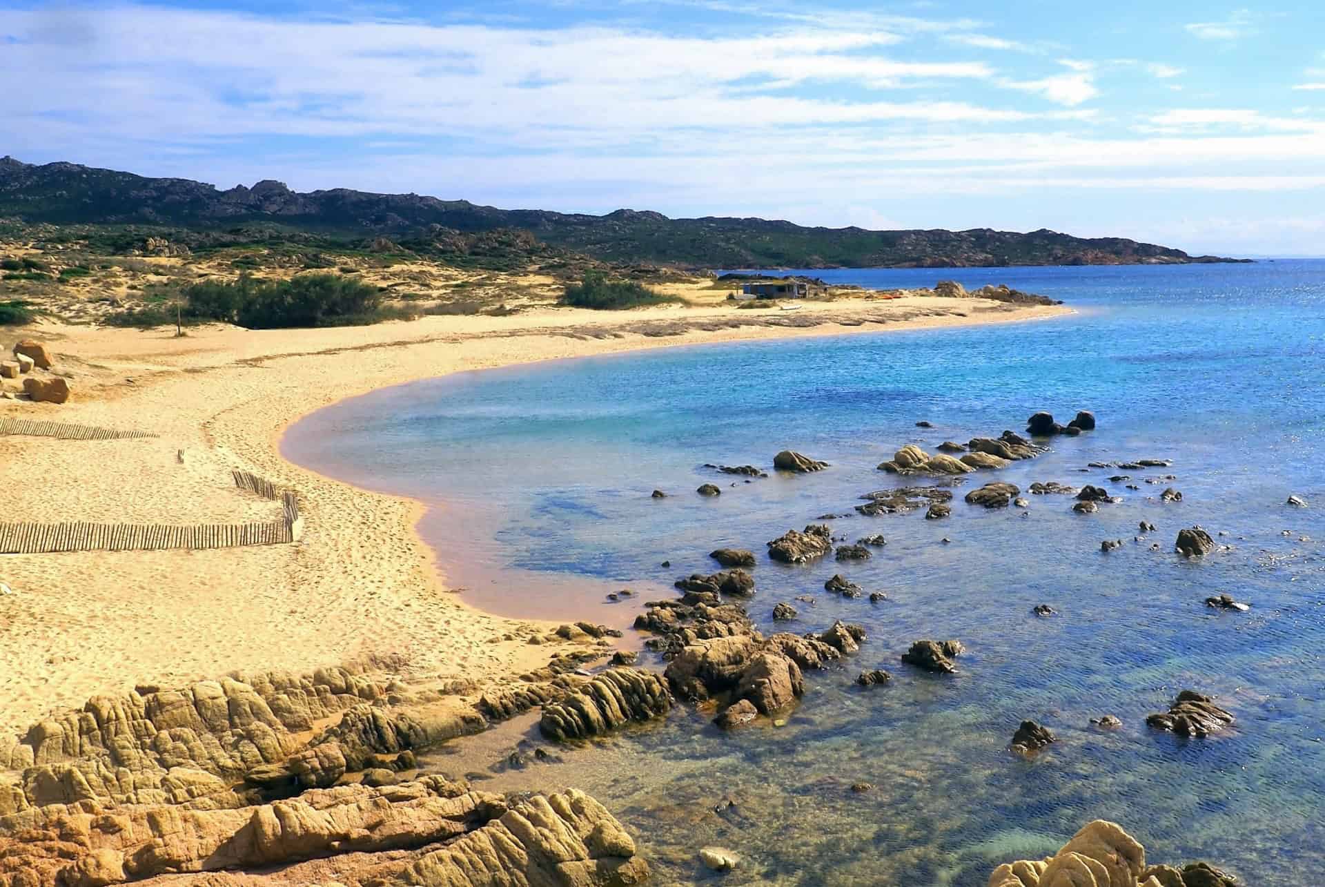 plage de tonnara corse du sud