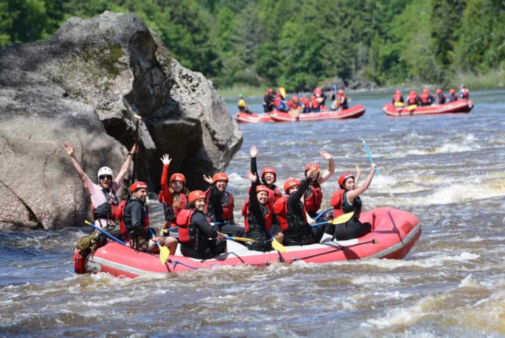 Rafting sur la rivière Rouge