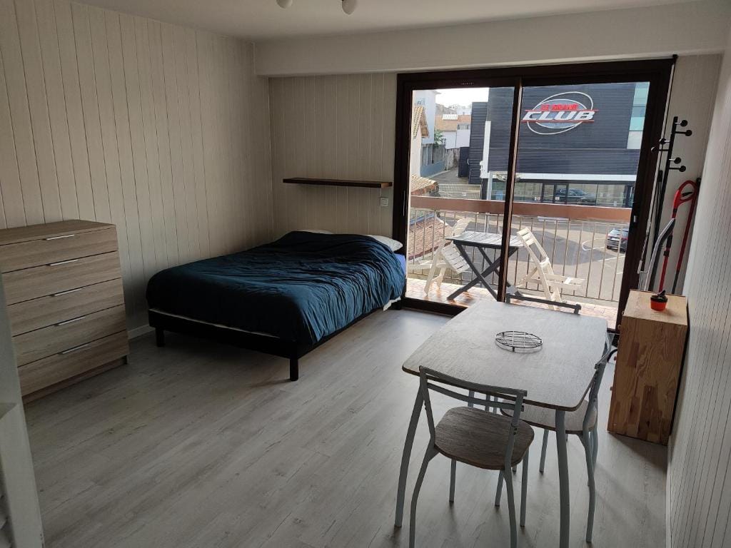 studio centre ville dax chambre studio centre ville dax chambre