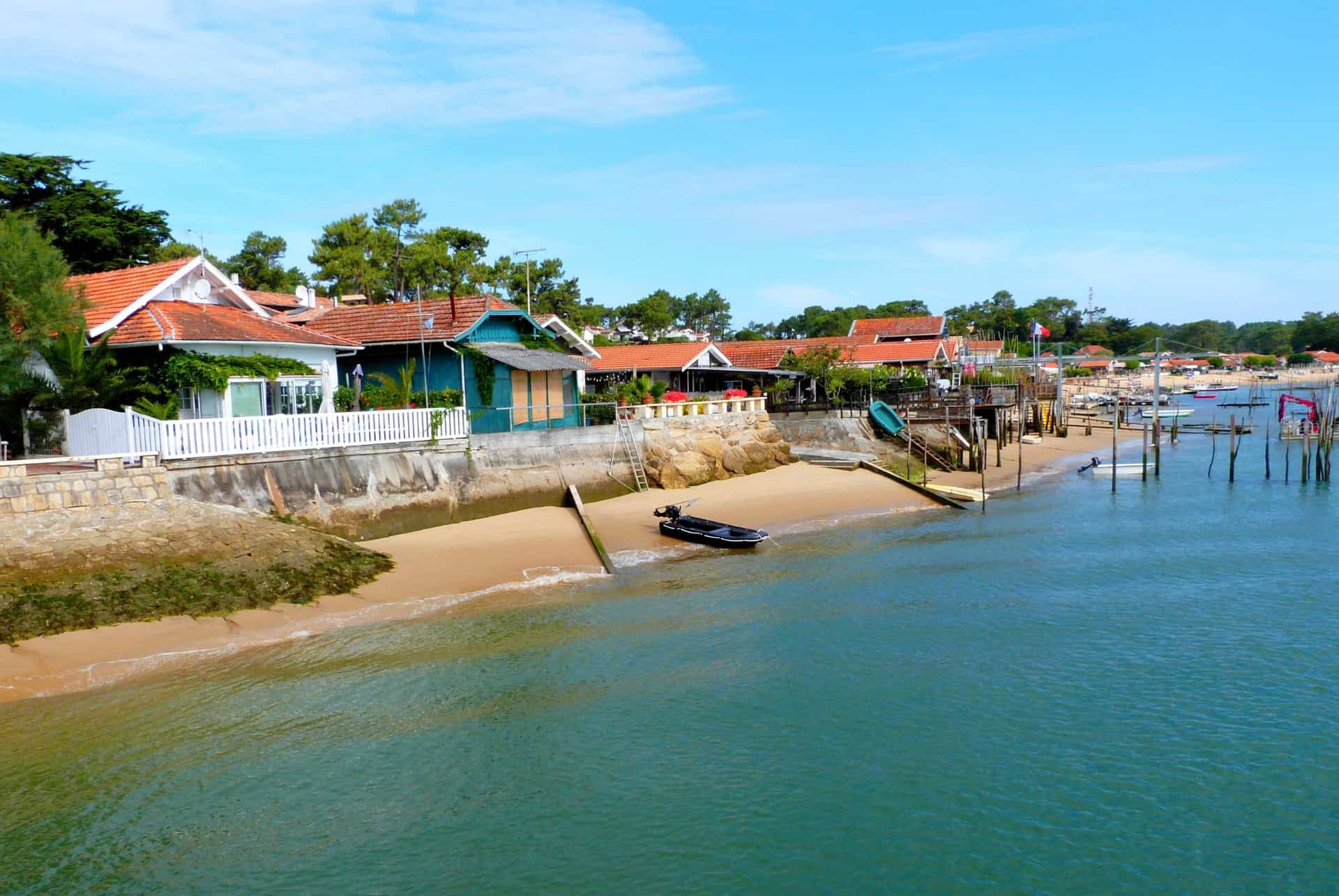 lege cap ferret