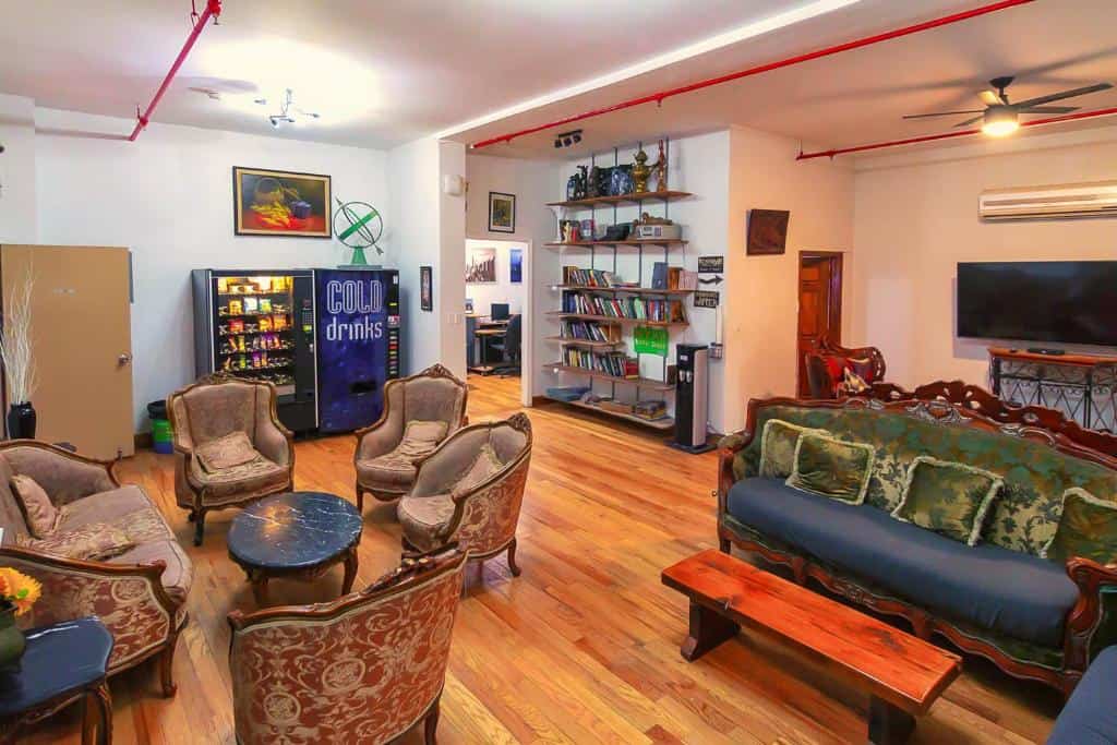 ny moore hostel salon ny moore hostel salon