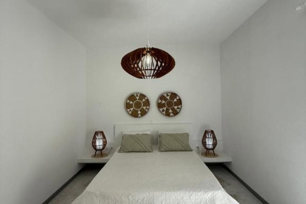 white house apollon dormir naxos
