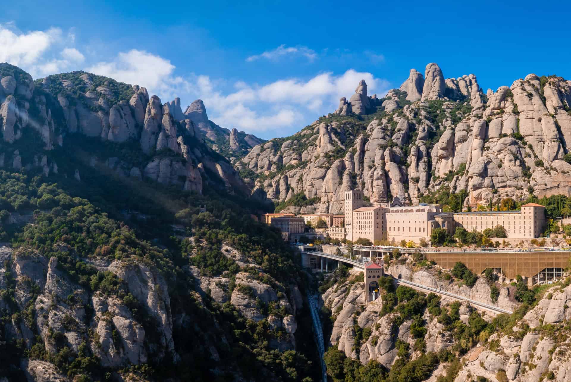 sasilique de montserrat sasilique de montserrat