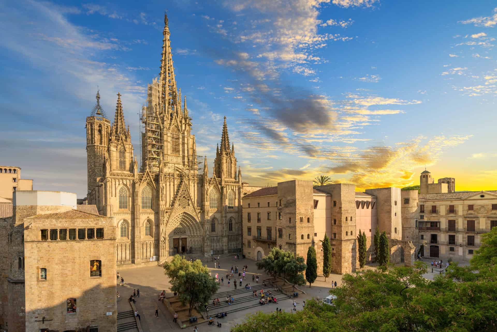 visiter les eglises de barcelone
