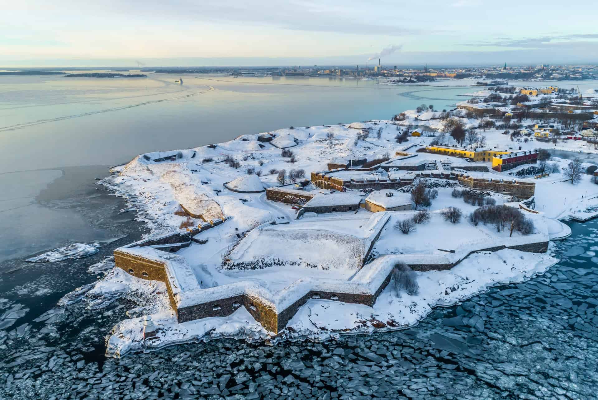 suomenlinna finlande en mars