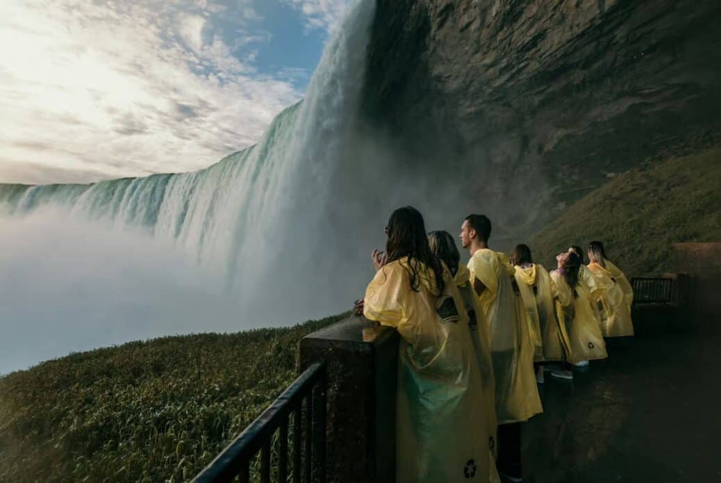 Billet : Journey Behind The Falls