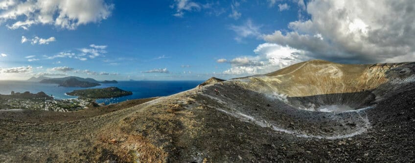 cratere-vulcano-iles-eoliennes