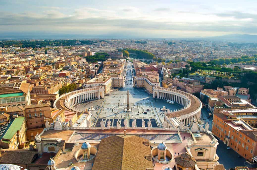 vue aérienne vatican dome basilique saint pierre