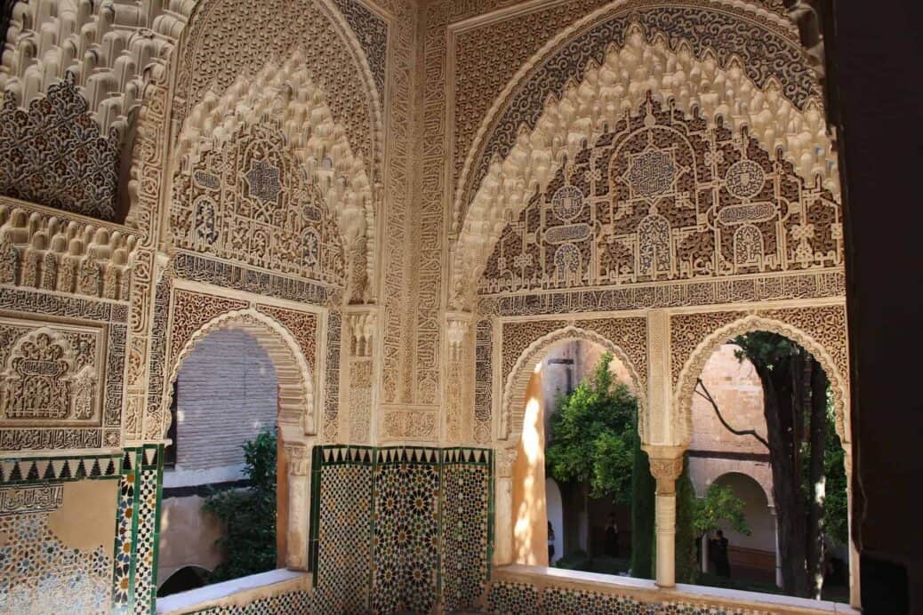 comment visiter alhambra grenade