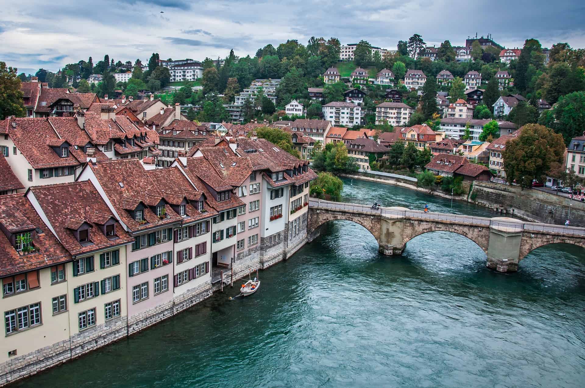 les-lieux-incontournables-d-couvrir-en-suisse-voyage-avec-nous
