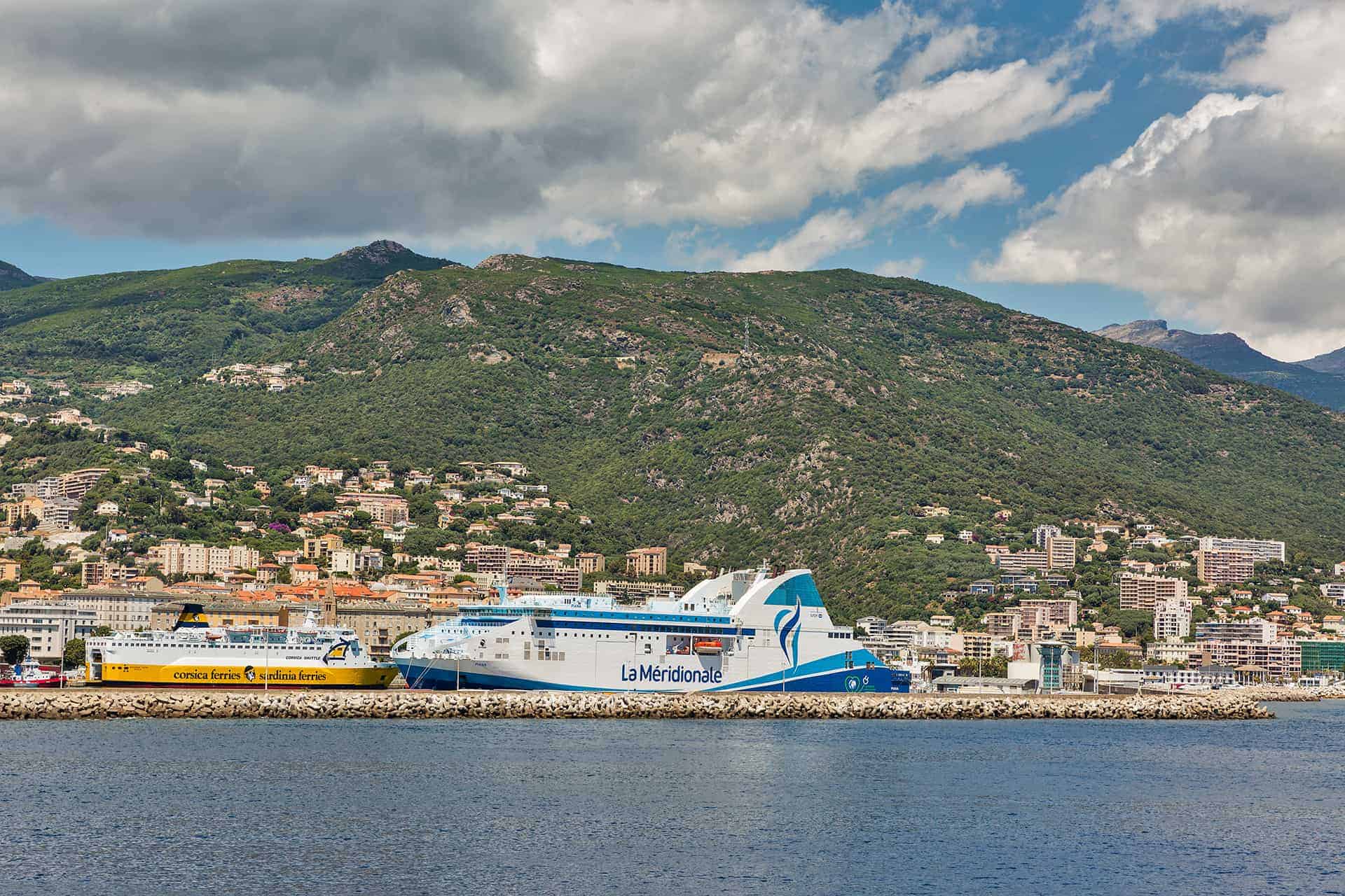 bateau voiture france corse