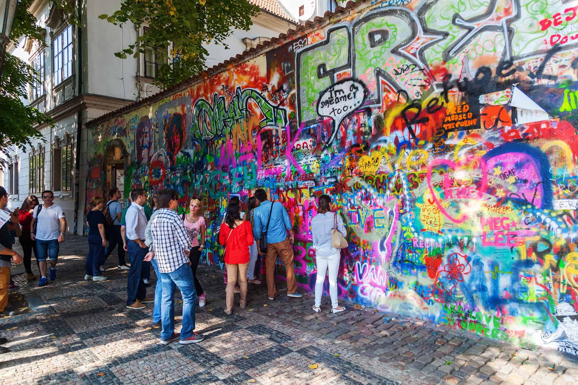 mur john lennon prague