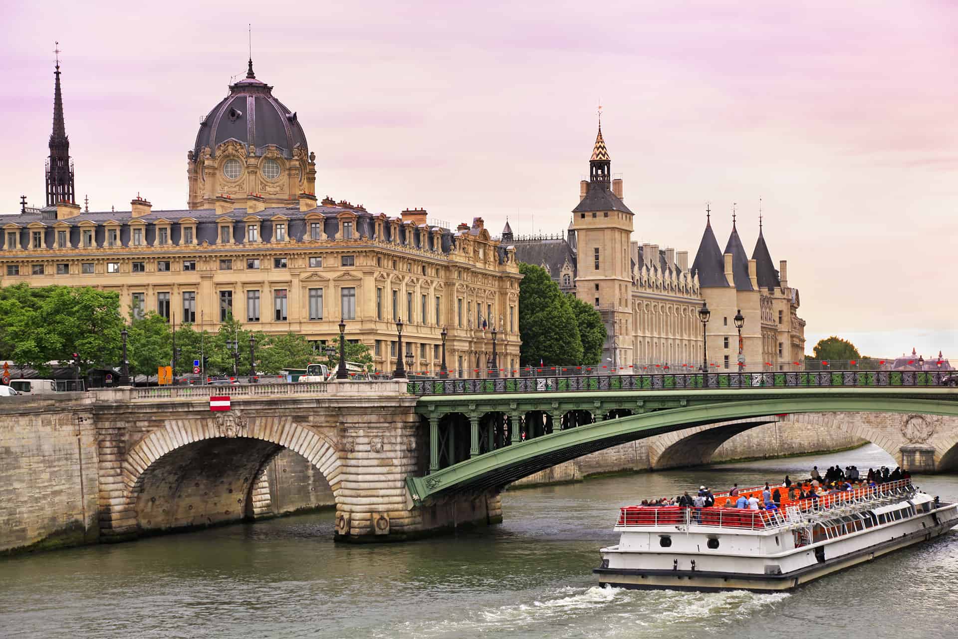 bateau mouche seine