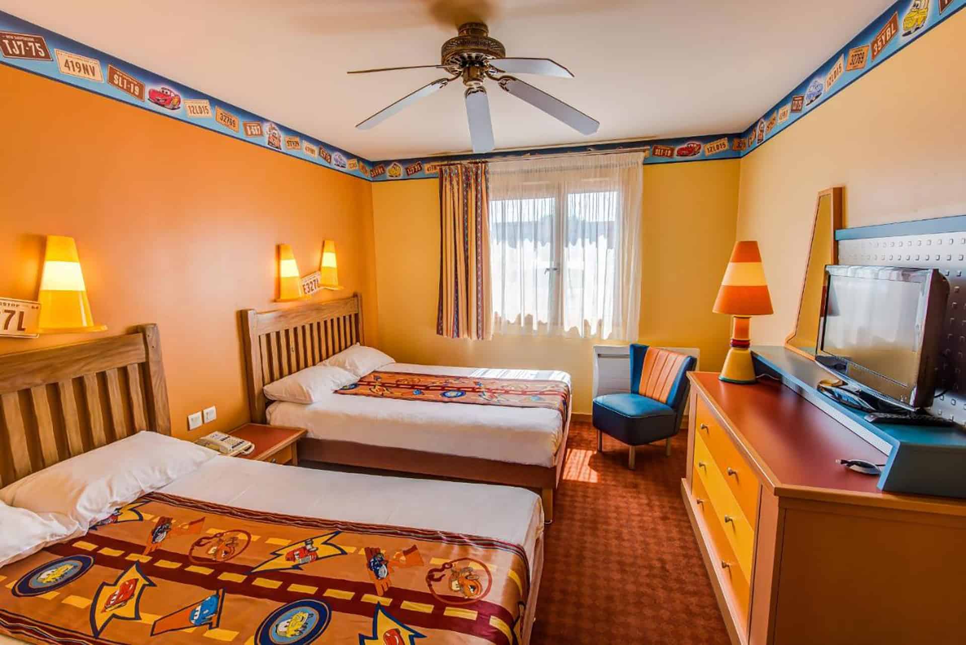 hotel disney